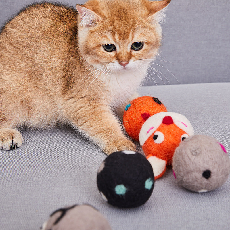 Colorful Felt Cat Toy Ball with Bell