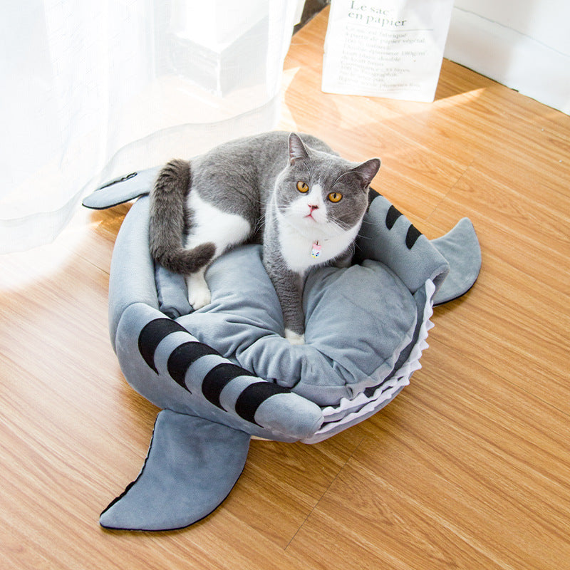 Dual-Purpose Shark-Shaped Pet Bed for Small Dogs & Cats